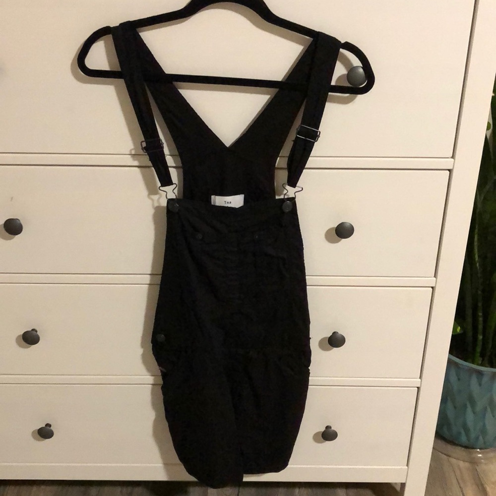 Aritzia TNA senryu romper EUC
